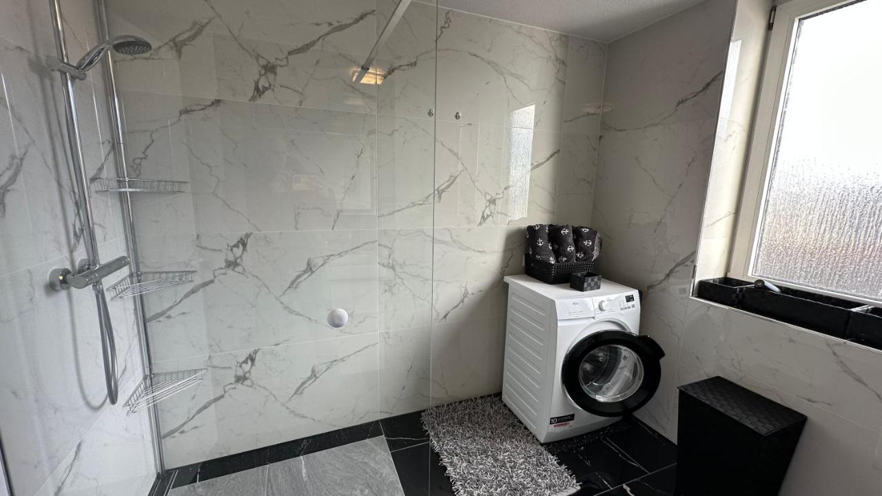 Ferienwohnung Mit Blick Aufs Meer In Wilhelmshaven Exterior foto